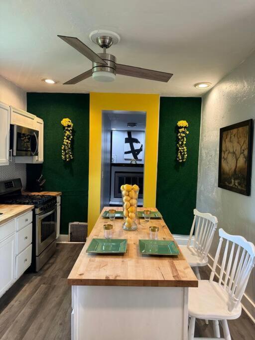 Zen/peaceful Retreat/pittsburgh/canton Avenue *